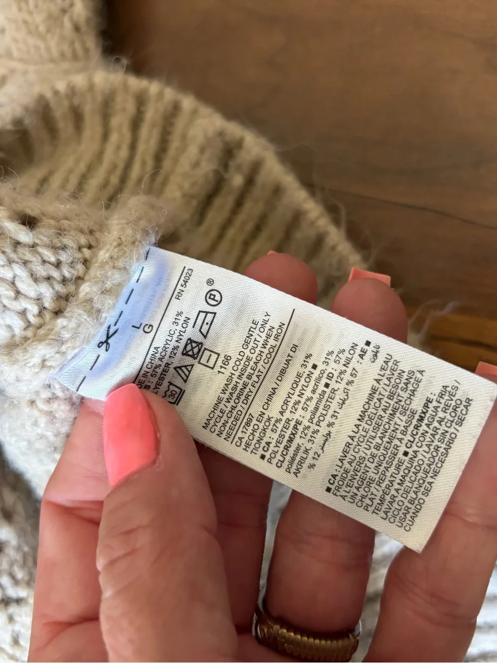 Old Navy Pointelle Knit Cream Long Sleeve Soft Chunky Sweater - Size L